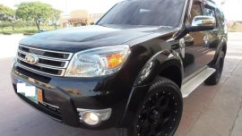 Selling Black Ford Everest 2013 Automatic Diesel 