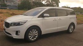 Sell White 2016 Kia Carnival Automatic Diesel