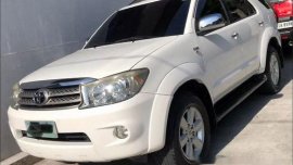 Selling White Toyota Fortuner 2011 Automatic Diesel 