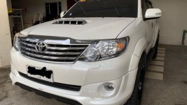 Selling Pearlwhite Toyota Fortuner 2015 in Manila