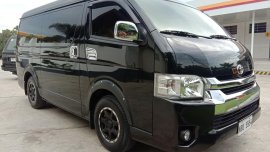 Selling Used Toyota Hiace 2017 at 31000 km in Aliaga 