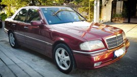 Selling Red Mercedes-Benz C220 1996 Sedan at 115000 km 