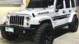 Selling White Jeep Wrangler 2013 Automatic Diesel at 68000 km 
