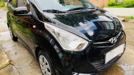 Black 2018 Hyundai Eon Hatchback at 9000 km for sale 