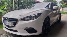 Selling White Mazda 3 2016 Sedan in Angeles 
