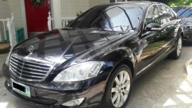 Black 2009 Mercedez-Benz S-Class at 20000 km for sale 