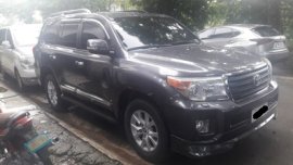 Sell Used 2013 Toyota Land Cruiser at 31632 km 