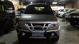 Silver 2013 Isuzu Crosswind Automatic Diesel for sale 