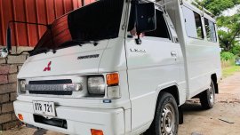 Sell White 2005 Mitsubishi L300 Manual Diesel in Isabela 