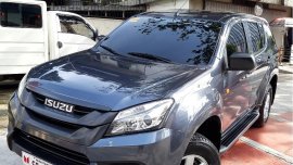 Isuzu Mu-X 2017 at 12000 km for sale 