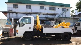 White 2018 Isuzu Elf Truck for sale in Caloocan 