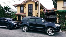 Sell Black 2005 Toyota Fortuner in Manila 