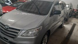 Selling Used Toyota Innova 2015 Automatic at 22000 km 