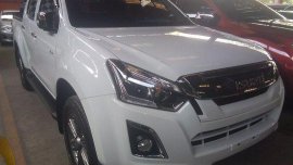 White Isuzu D-Max 2017 Automatic for sale 
