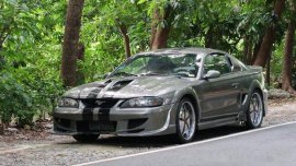 Selling Grey Ford Mustang 1995 at 60000 km 