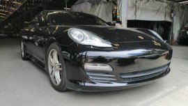 Selling Black Porsche Panamera 2011 Automatic Gasoline at 25356 km 