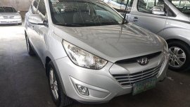 Selling Silver Hyundai Tucson 2013 Automatic Diesel