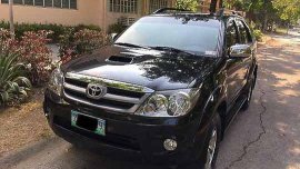 Black Toyota Fortuner 2008 at 100000 km for sale