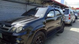 Selling Black Toyota Fortuner 2008 Automatic Gasoline in Tacloban 
