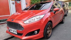 Sell Orange 2015 Ford Fiesta Hatchback at 31000 km 