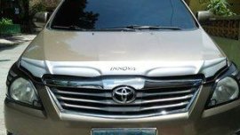 Selling Brown Toyota Innova 2012 Automatic Diesel at 63000 km 