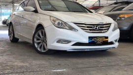 White Hyundai Sonata 2010 Automatic Gasoline for sale in Makati