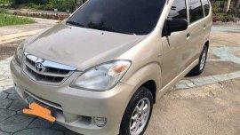 Selling Beige Toyota Avanza 2009 in Cebu