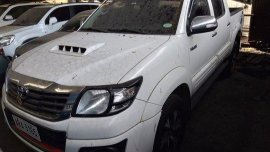 White Toyota Hilux 2015 Manual Diesel for sale 