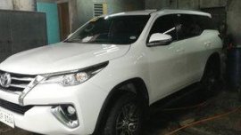 Selling White Toyota Fortuner 2018 Automatic Diesel at 11000 km 