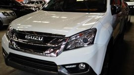 Selling White Isuzu Mu-X 2017 Automatic Diesel 