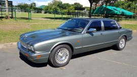 Sell 1994 Jaguar Xj6 Sedan Automatic Gasoline at 68000 km 