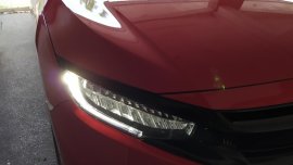 Selling Red Honda Civic 2016 at 35000 km 