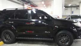 Selling Black Toyota Fortuner 2014 at 40000 km in Angeles 