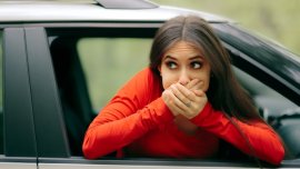 Wonder yourself: Why don't drivers get car sick and how to avoid it?
