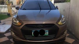 Brown Hyundai Accent 2013 Sedan at 60000 km for sale