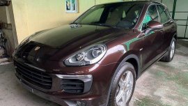 Brown Porsche Cayenne 2017 at 1000 km for sale