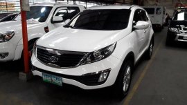 White Kia Sportage 2011 Automatic Gasoline for sale 