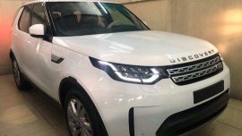 Selling White Land Rover Discovery 2019 Automatic Diesel