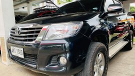 Sell Black 2014 Toyota Hilux Manual Diesel at 50000 km 