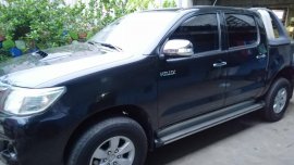 Black 2013 Toyota Hilux Manual Diesel for sale 