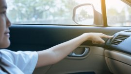 Tips to keep car temperature in normal level without air-conditioner