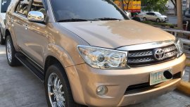 Selling Used Toyota Fortuner 2011 Automatic Gasoline 