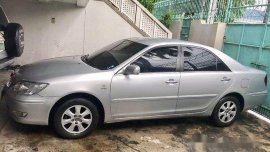 Selling Silver Toyota Camry 2004 at 81000 km 