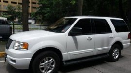 White Ford Expedition 2003 for sale in Pasig 