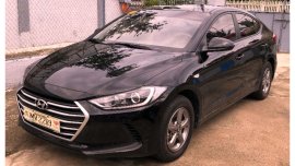 Selling Black Hyundai Elantra 2018 at 3600 km in Silang 