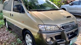Selling Hyundai Starex 2004 Van in Quezon City