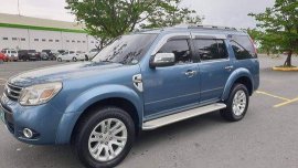Selling Blue Ford Everest 2013 Automatic Diesel at 126000 km 