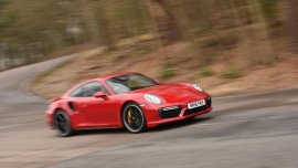 Car jerks when accelerating – Common causes and solutions