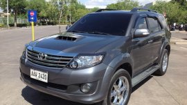 Selling 2nd Hand Toyota Fortuner 2014 Manual Diesel in Lucena 