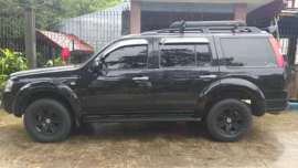 Selling Black Ford Everest 2008 Manual Diesel in Manila 